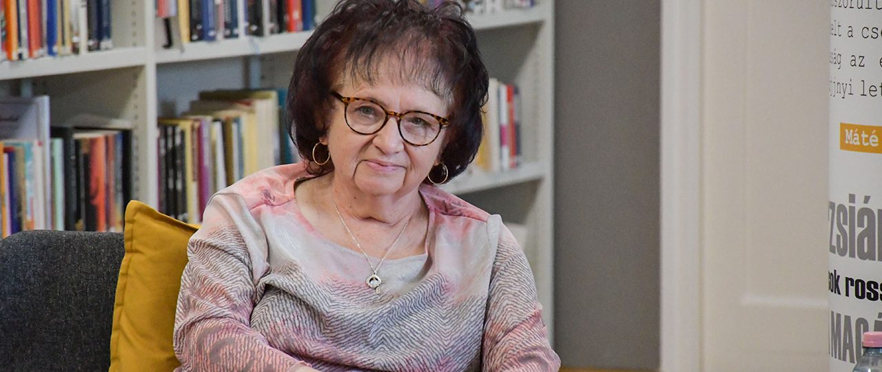 Rőszerné Fodor Ágnes Jókai-díjas szerző